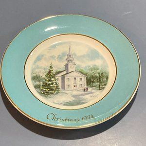 Antique 9" Avon Christmas Plate - 1974 - Enoch Wedgewood